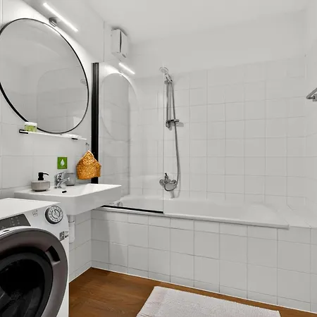 Revon Business Apartment, Free Garage & Balcony * Братислава