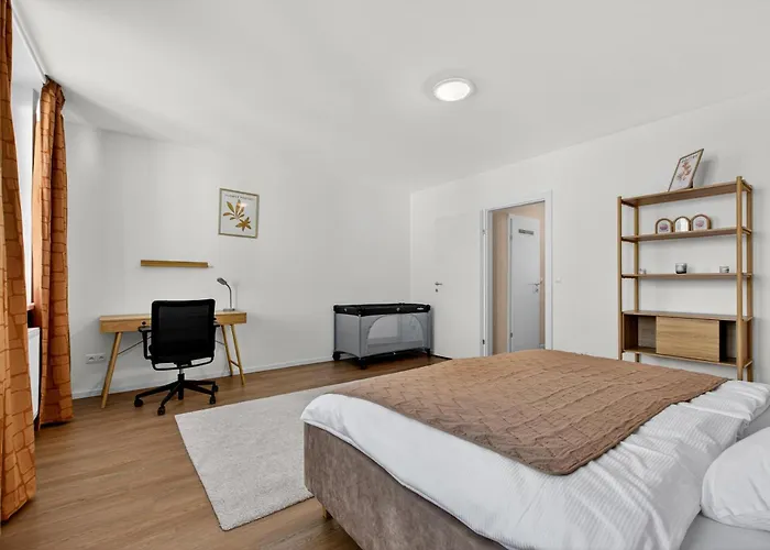 Revon Business Apartment, Free Garage & Balcony Apartment Bratislava