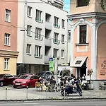 Revon Urban Executive , Old Town - Free Parking * ברטיסלאבה